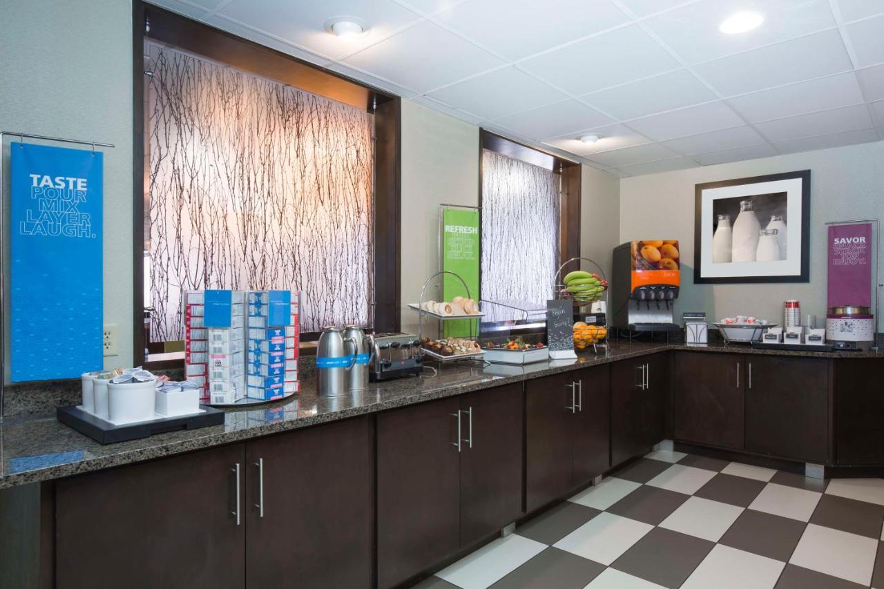 Hampton Inn Indianapolis Northeast/Castleton Εξωτερικό φωτογραφία